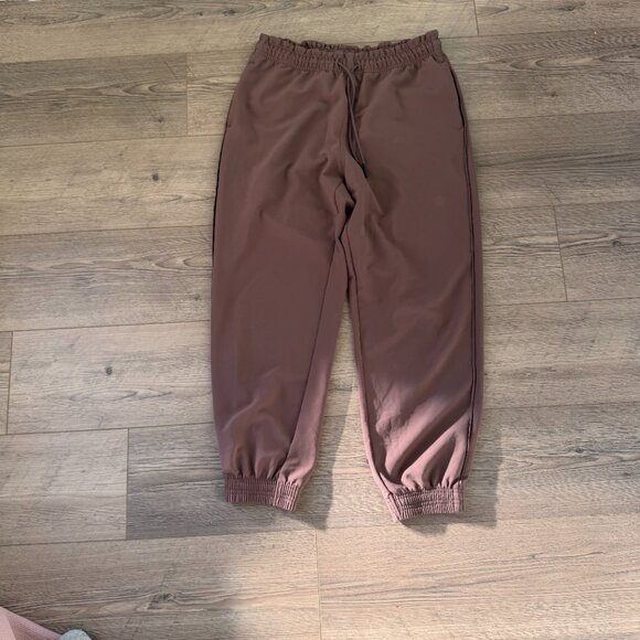 Athleta Metropolis Primatwill Jogger Lifestyle Travel Pant Mauve Medium - Picture 2 of 4